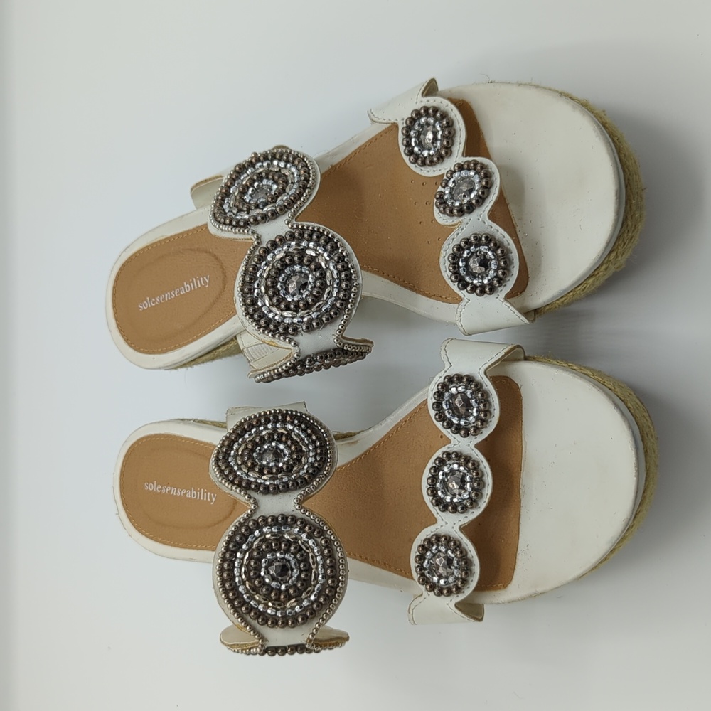 Beautiful Solesensability Beaded Wedge Slip On Sandals sz 9 M